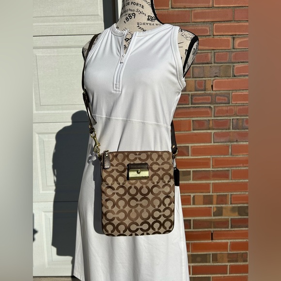 COACH Signature Crossbody Bag - Picture 1 of 12
